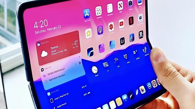 Apple rimanda il MacBook pieghevole: problemi con i display flessibili