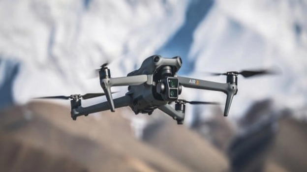 DJI Air 3: il drone con doppia fotocamera e zoom ottico