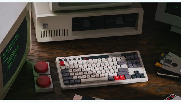 8BitDo Retro Mechanical Keyboard: la tastiera retrò per i nostalgici dei videogiochi