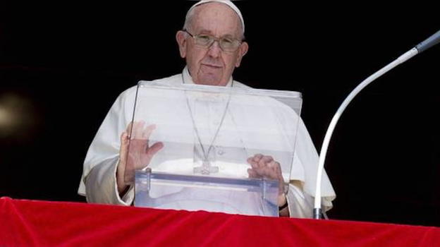 Papa Francesco: ecco chi mettere sotto i nostri piedi