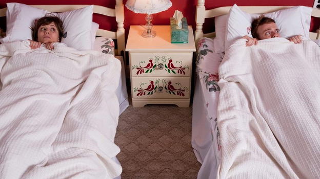 Sleep divorce, quando dormire separati aiuta la coppia