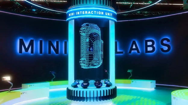 Gamescom 2023: MINI e Samsung svelano lo schermo OLED rotondo, l’innovazione che cambierà l’auto