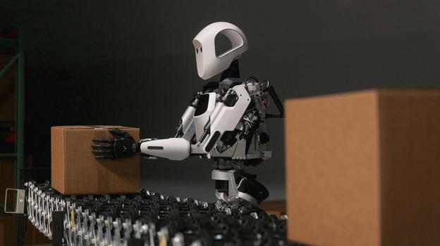 Apollo, il robot umanoide che solleva 25 kg e sorride