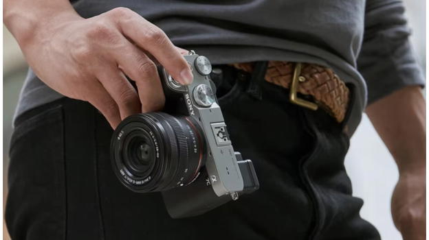 Sony A7C II e A7C R: le nuove mirrorless full-frame in arrivo