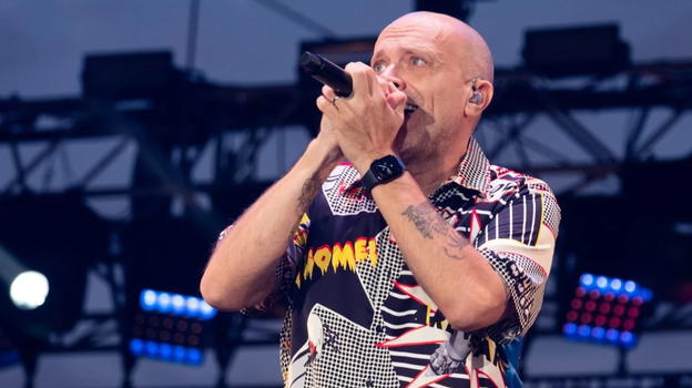 Max Pezzali annuncia il "Max Forever (Hits only)" negli stadi d’Italia