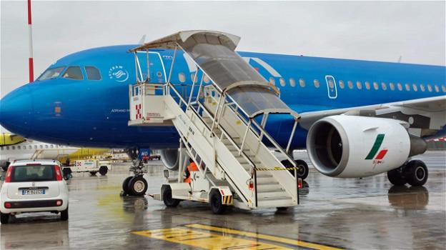 Il giudice annulla il licenziamento del pilota di Ita Airways che si addormentò durante il volo da New York a Roma