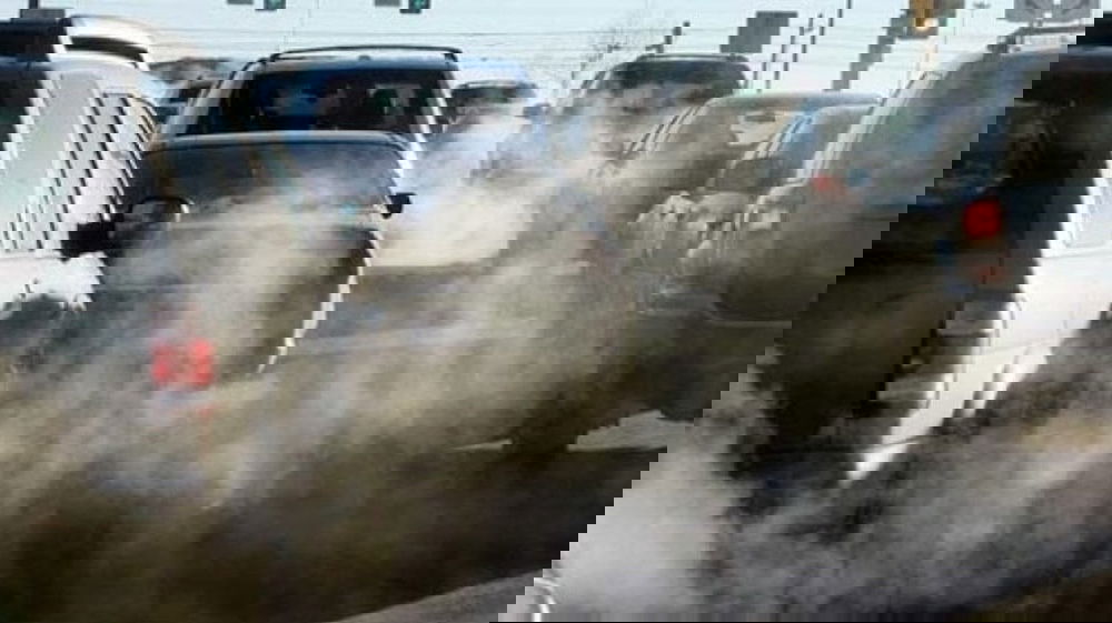 Polveri sottili e smog oltre i limiti consentiti: in Italia 58 città superano i limiti stabiliti dall’OMS