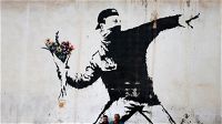 Lo street artist Banksy in tribunale per diffamazione