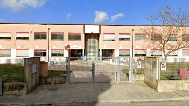 Topi in aula, evacuata scuola elementare: le lamentele dei genitori