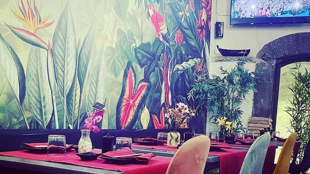 Bambini che urlano al ristorante e l’indifferenza dei genitori: lo sfogo di un ristoratore