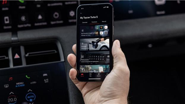Porsche e Apple rivoluzionano l’esperienza di guida con un’integrazione avanzata di iPhone e Apple Watch