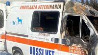 Ravenna, ambulanza veterinaria data alle fiamme