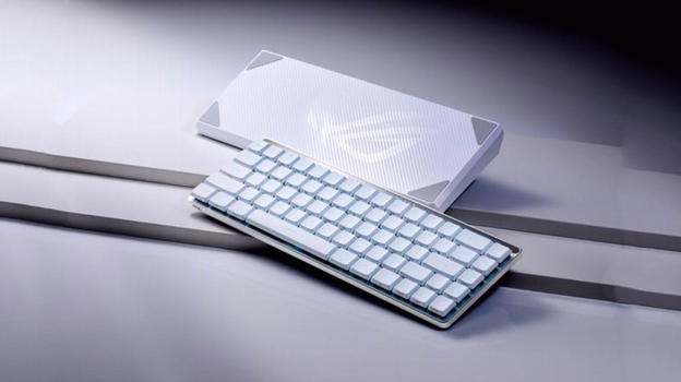 Arriva in Italia la tastiera gaming ROG Falchion RX Low Profile