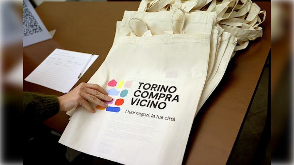 Torino promuove "Torino Compra Vicino" per sostenere il commercio locale