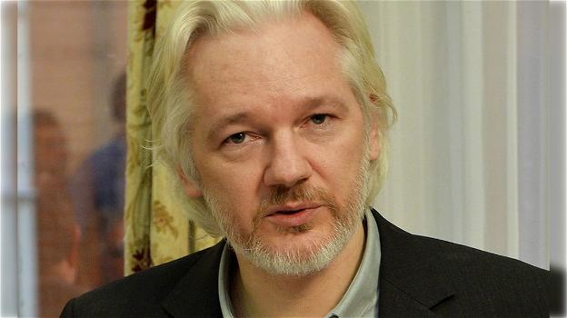 Per Julian Assange non sembra essere finita