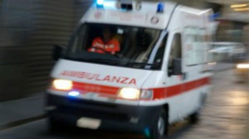 Taranto, scontro auto-tir: deceduti sul colpo madre e figlio di 12 anni