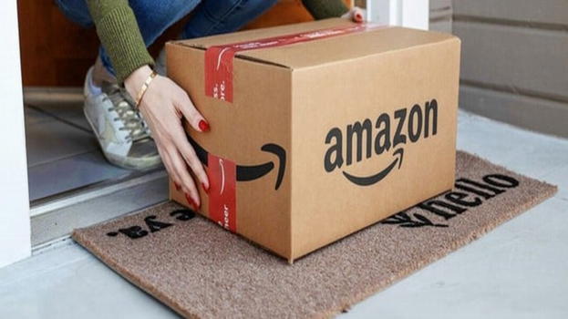 Amazon innovazione: chatbot avanzato e offensiva nel mercato cinese