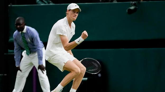 Sinner vince e va avanti nel prestigioso torneo di Wimbledon