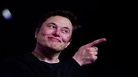 Elon Musk tra futuro e polemiche: Optimus, Robotaxi e la controversia dell’emoji di pist*la