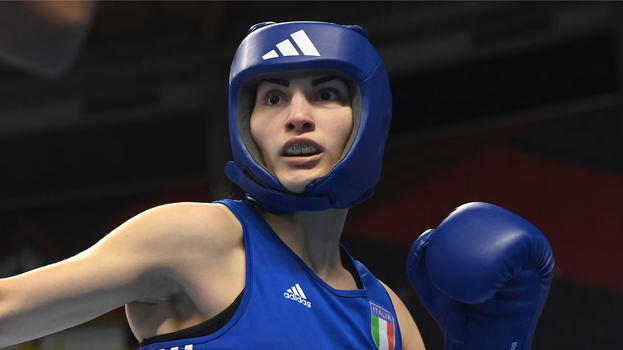 L’atleta Angela Carini si ritira dalla boxe: "Non è giusto, ho sacrificato tutta me stessa"