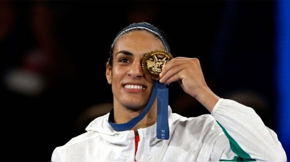 Imane Khelif trionfa nella boxe 66 kg: è medaglia d’oro