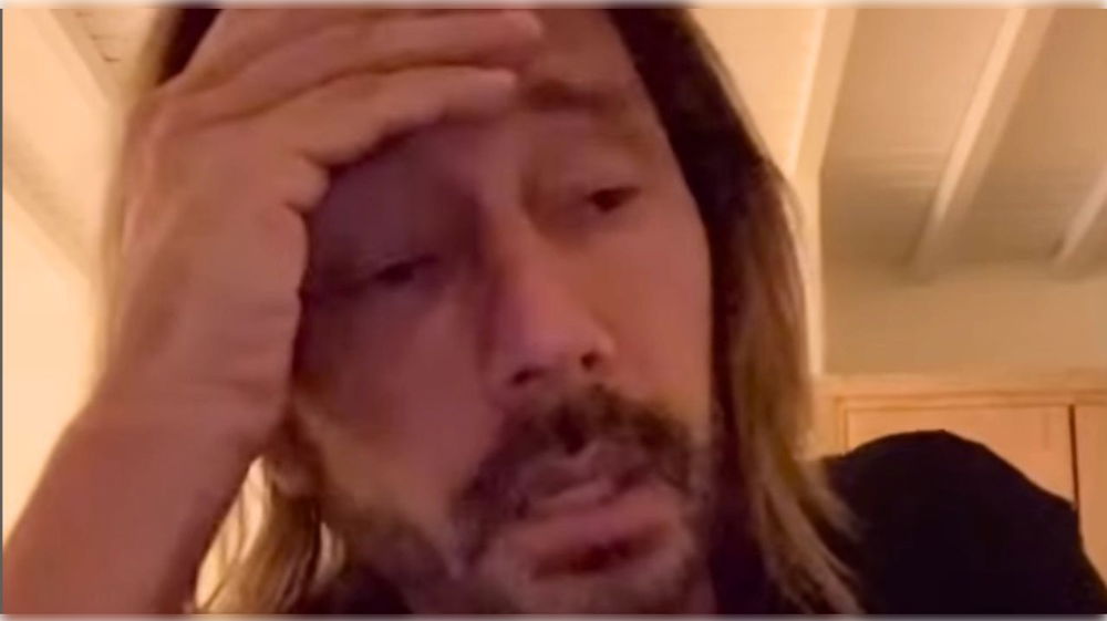 Il DJ Bob Sinclar deluso: "La gente era immobile, basta usare il cellulare"