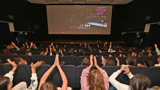 Il ragazzo con il pantalone rosa una storia vera al cinema