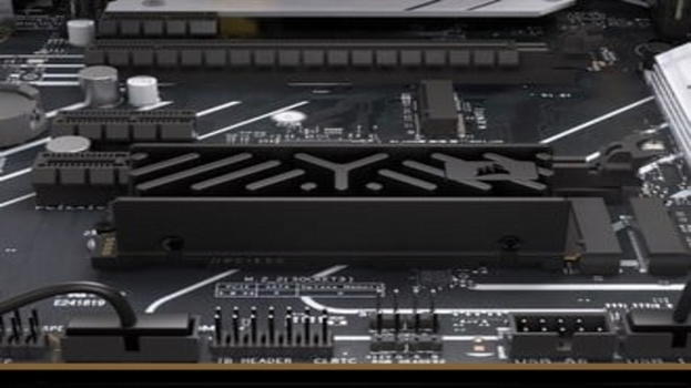 Corsair MP700 Elite: la nuova serie di SSD PCIe 5.0 M.2 con dissipatore