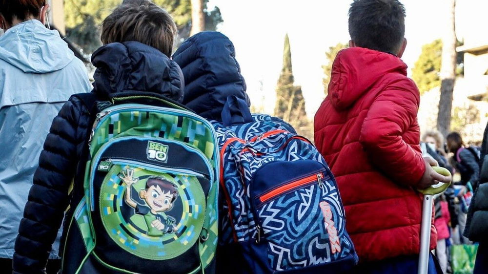 Udine, nonna scambia bambino per il nipote: l’allarme scatta alla scuola calcio