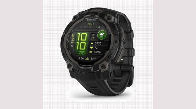 Garmin Instinct 3: un orologio outdoor con display AMOLED, ricarica solare e batteria fino a 24 giorni