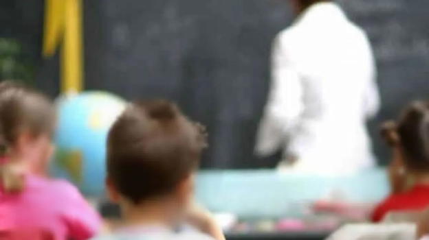 Maestra ritorna a insegnare dopo l’assoluzione: le preoccupazioni dei genitori