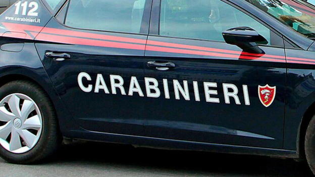 Napoli, furto su un’ambulanza: rubato un tablet e medicinali