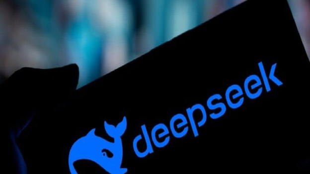 L’app DeepSeek invia dati utente sensibili a ByteDance senza connessione sicura