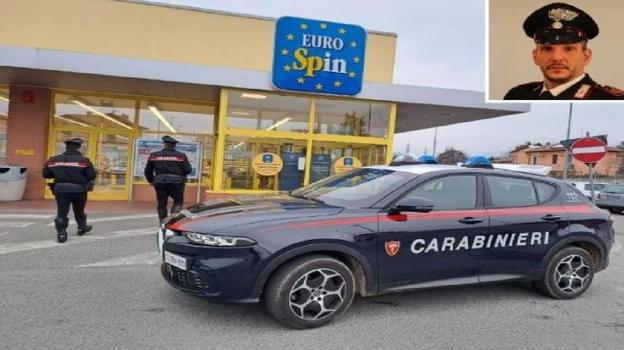 Un carabiniere paga il tonno rubato da una pensionata: gesto di solidarietà commuove Biella