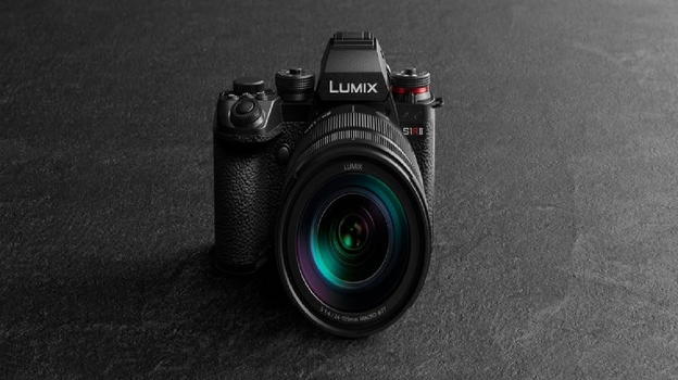 LUMIX S1RII: l’evoluzione della mirrorless full-frame con 44,3MP e video 8K