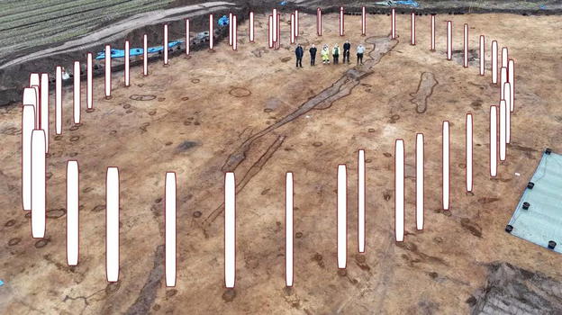 Antico cerchio di legno di 4000 anni simile a Stonehenge