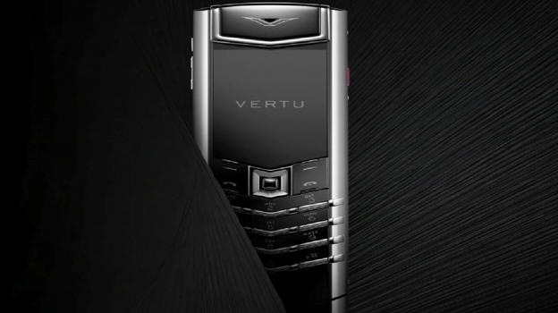 Vertu Signature S+: il ritorno del lusso a pulsanti con Android e Snapdragon a partire da 19.340 euro