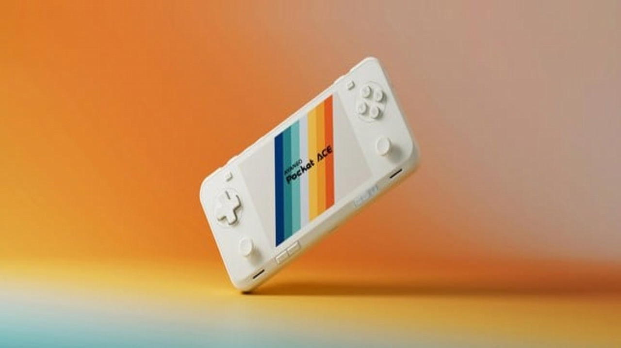 AYANEO Pocket ACE: la nuova console portatile Android che unisce potenza e nostalgia