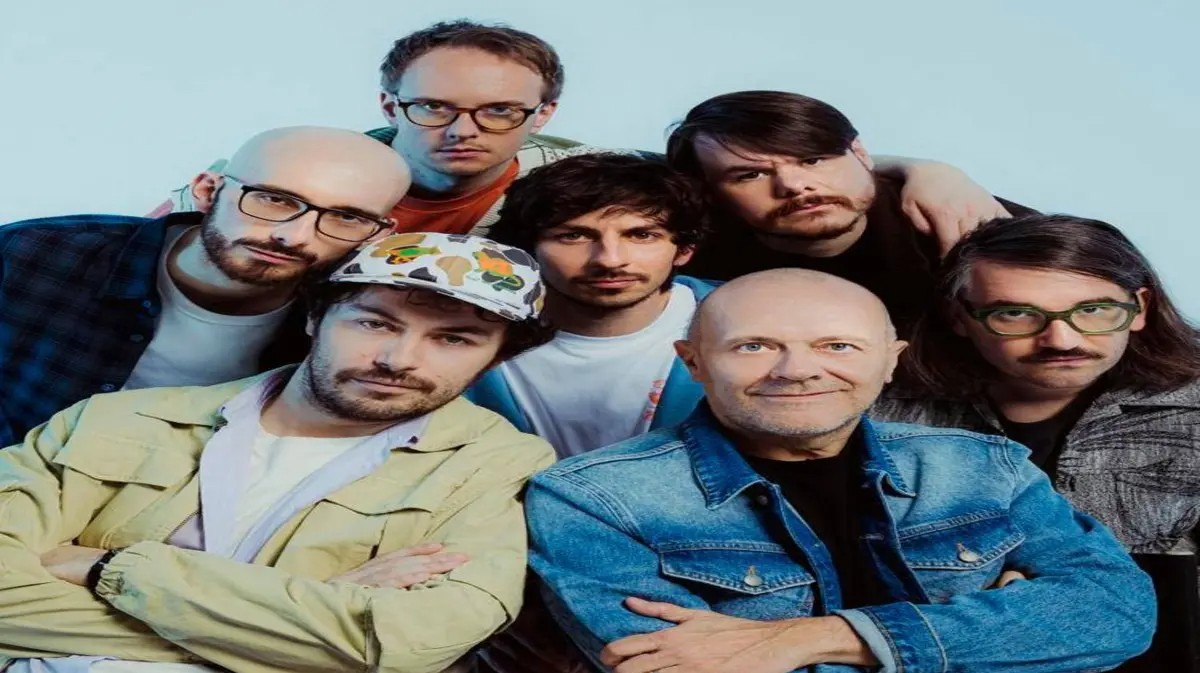 pinguini tattici e max pezzali