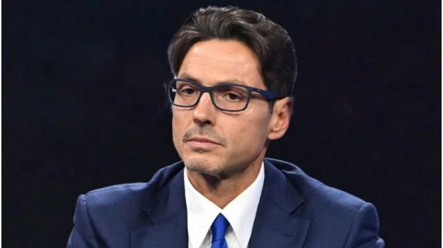 La decisione controversa di Pier Silvio Berlusconi di sospendere "The Couple": il coraggio dell’innovazione