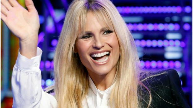 Michelle Hunziker: tra Eurovision, imitazioni e conflitti mediatici- la Stella che illumina il palcoscenico italiano