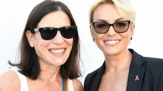 Francesca Pascale contro Paola Turci: tensione per il cane lupo dopo il divorzio shock!
