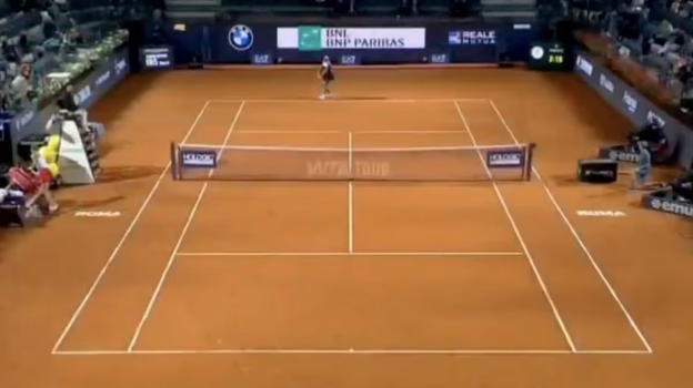 Coco Gauff trionfa a Roma in un match surreale: tra colpi da campionessa, assenze inspiegabili e una giudice che ride