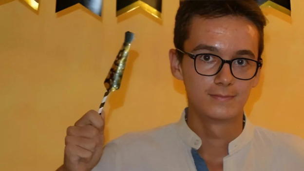 Decesso di Andrea, i genitori chiedono chiarezza: "Era davvero solo in quella casa?"
