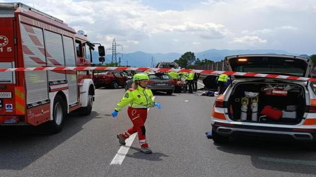 Artogne, sinistro sulla Statale 42: 69enne muore sotto gli occhi del figlio e dei nipoti