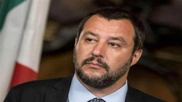 Salvini, polemica dopo la battuta a Marsilio: “Ottimo il vino abruzzese, i toscani hanno stancato”