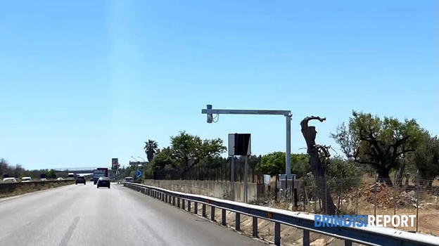 Autovelox sulla SS 613 bocciato dal giudice: multa annullata per difetti gravi