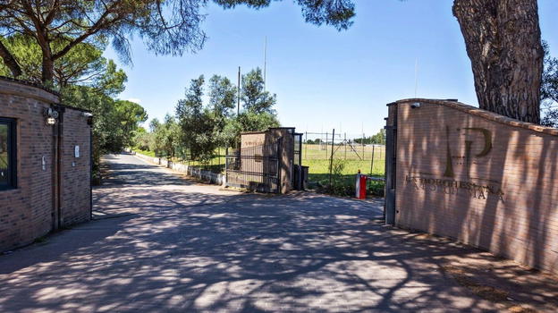 “Mamma, l’acqua è gialla”: bimbi intossicati in piscina a Roma, Mattia lotta tra la vita e gravi rischi neurologici
