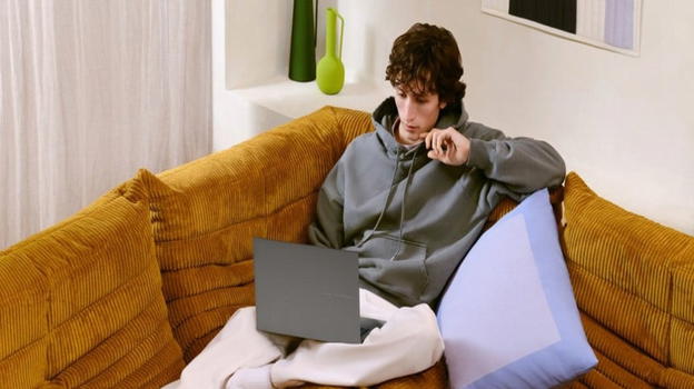 Asus porta in Italia i nuovi laptop Vivobook S14 e S16