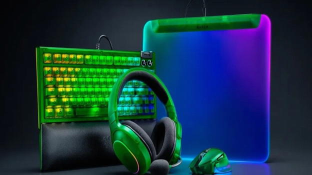 Razer Phantom Collection: il gaming diventa arte con design trasparente e RGB evoluto
